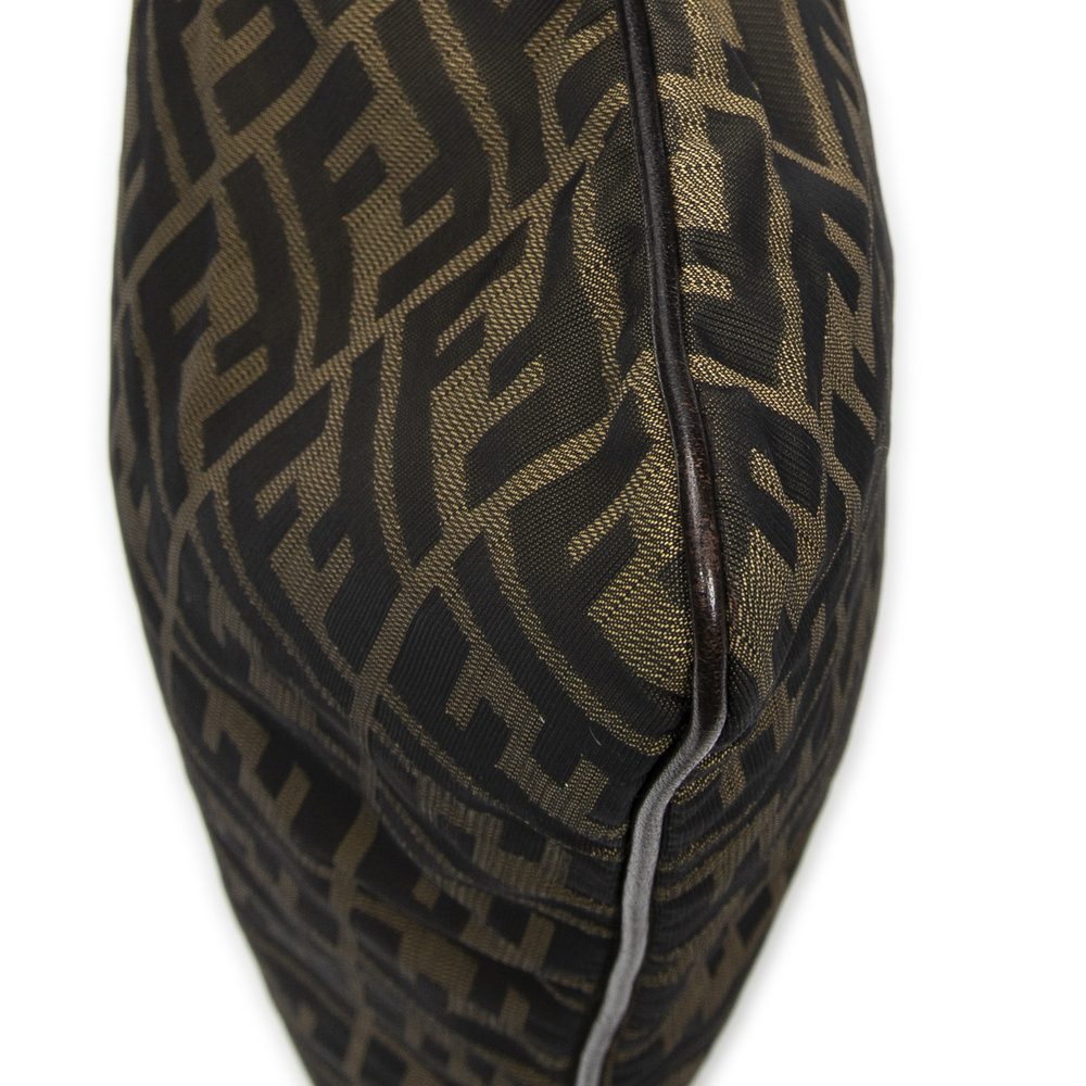 Fendi Square Zip Messenger - Picture 8 of 10